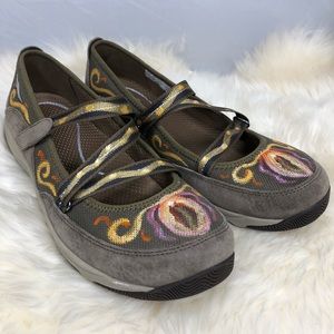 Dansko hazel' Slip-on Sneaker In Taupe Suede Sz40